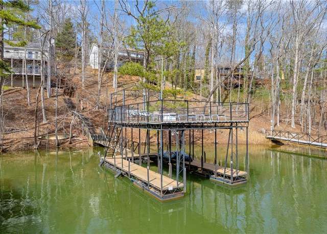 Property at 6530 Medlock Rd, Gainesville, GA 30506, 3 beds, 2 baths