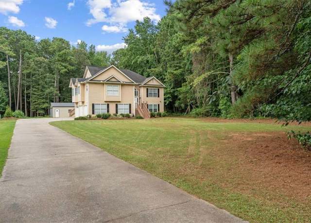 Property at 6887 Alexander Pkwy, Douglasville, GA 30135, 5 beds, 3 baths