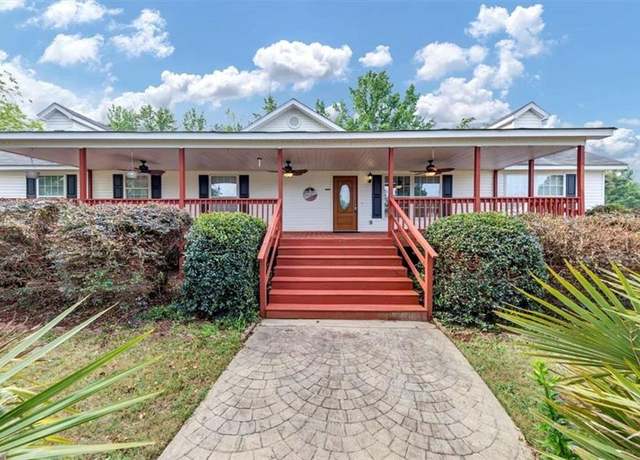 Property at 1131 Planing Mill Rd, Greensboro, GA 30642, 5 beds, 3 baths