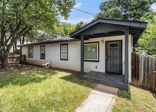 Property at 814 Humphries St SW, Atlanta, GA 30310, 3 beds, 2 baths