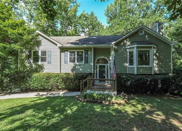 Property at 171 Deerfield Ln, Carrollton, GA 30116, 3 beds, 2 baths