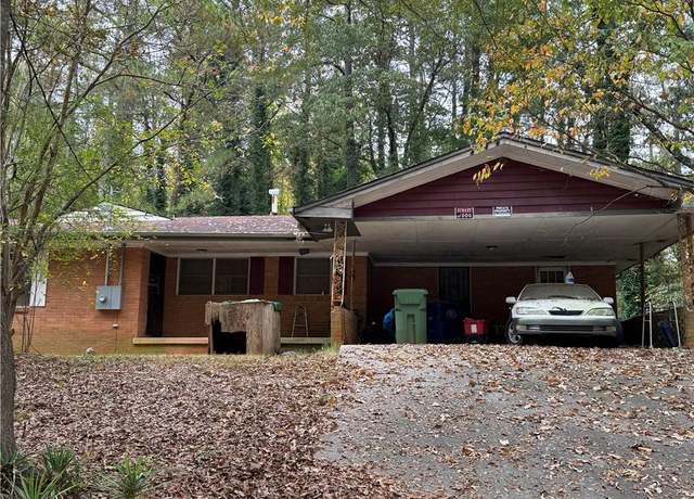 Property at 2364 El Paso Rd SW, Atlanta, GA 30331, 3 beds, 2.5 baths