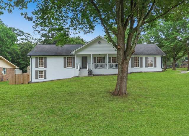 Property at 2136 Briarwood Ct, Snellville, GA 30078, 3 beds, 2 baths