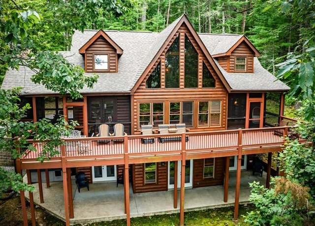 Property at 1036 Laurel Creek Trail Trl, Blue Ridge, GA 30513, 3 beds, 3.5 baths