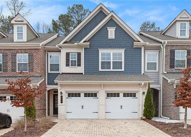 Property at 305 Duval Dr, Alpharetta, GA 30009, 3 beds, 2.5 baths