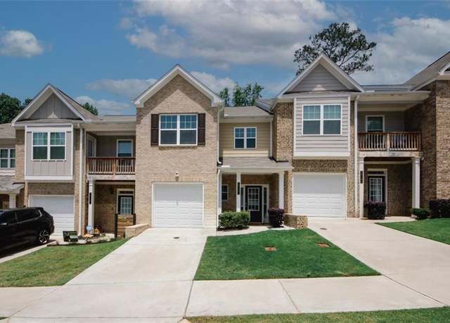 Property at 10162 Benton Woods Dr, Covington, GA 30014, 2 beds, 2.5 baths