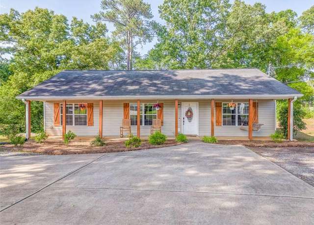 Property at 238 Evergreen Ln, Cedartown, GA 30125, 3 beds, 2 baths