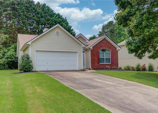 Property at 965 Under Ct, Sugar Hill, GA 30518, 3 beds, 2 baths