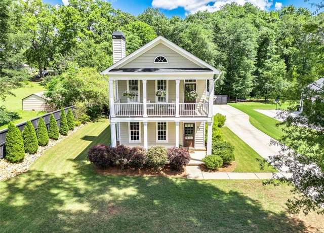 Property at 90 Middle St, Senoia, GA 30276, 3 beds, 3.5 baths