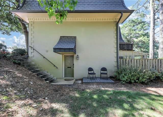 Property at 141 Maison Pl NW, Atlanta, GA 30327, 1 bed, 1 bath