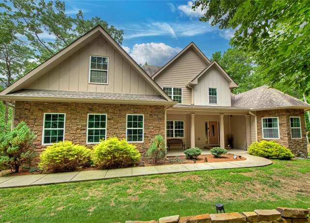 Property at 3184 Saint Andrews Way, Ellijay, GA 30536, 4 beds, 3.5 baths