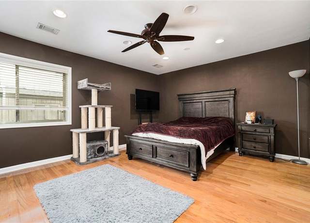 Property at 3501 Roswell Rd NE #211, Atlanta, GA 30305, 3 beds, 2 baths