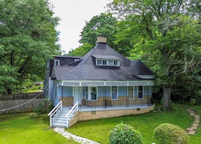 Property at 240 Wellington St SW, Atlanta, GA 30314, 10 beds, 3 baths