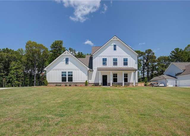 Property at 39 Slick Ct, Senoia, GA 30276, 4 beds, 3.5 baths