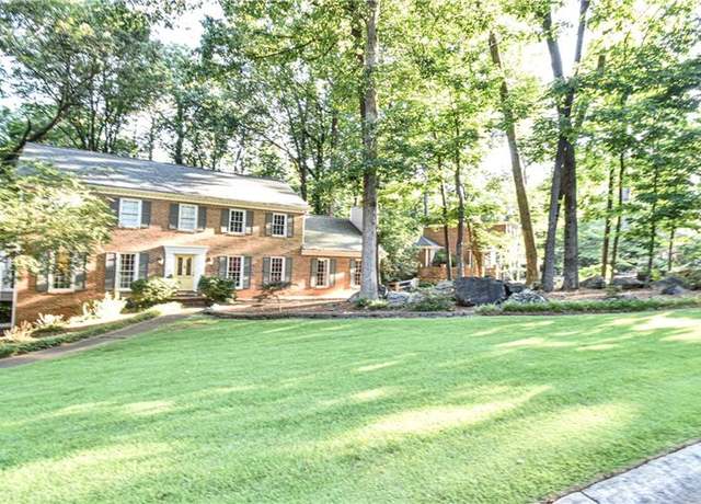 Property at 801 Hampton Pl SW, Marietta, GA 30064, 4 beds, 3.5 baths