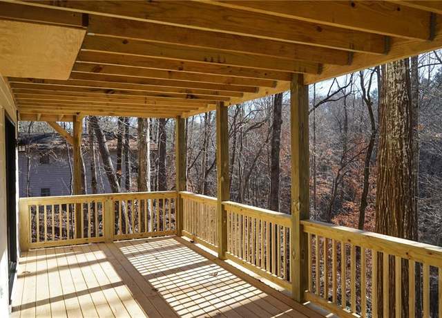 Property at 6076 Belle Meade Dr, Villa Rica, GA 30180, 3 beds, 3 baths