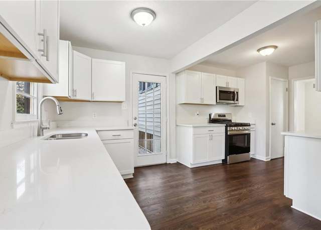 Property at 107 Stanley Ter, Warner Robins, GA 31088, 3 beds, 2 baths