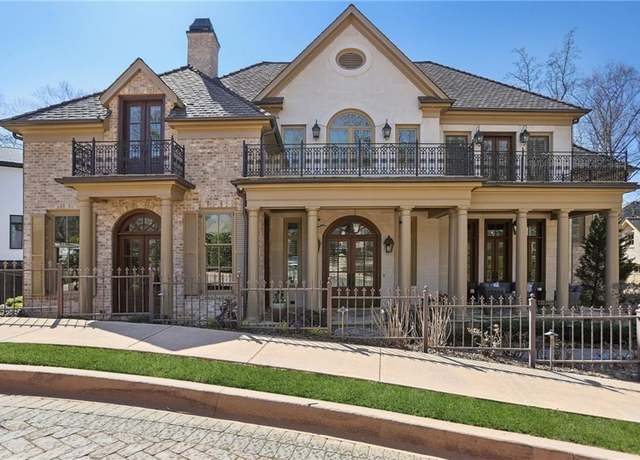 Property at 440 Belada Blvd, Sandy Springs, GA 30342, 6 beds, 7.5 baths