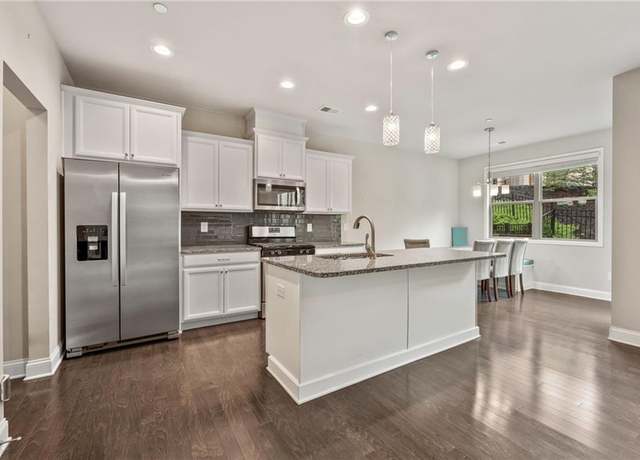Property at 207 Magnolia Creek Way, Woodstock, GA 30188, 4 beds, 3.5 baths