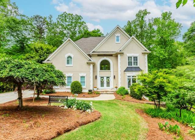 Property at 10490 Cranchester Way, Alpharetta, GA 30022, 5 beds, 4.5 baths