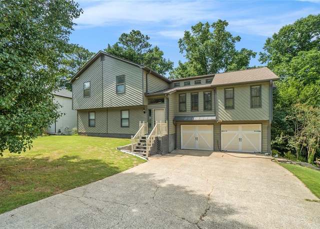 Property at 1105 Tom Lane Ln, Marietta, GA 30066, 4 beds, 3 baths