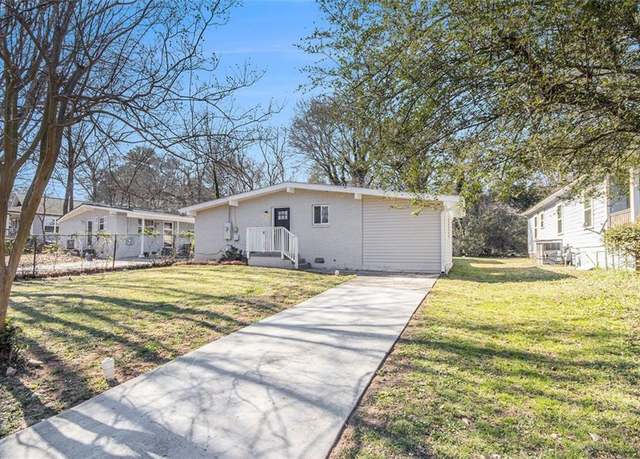 Property at 2917 1st Ave SW, Atlanta, GA 30315, 3 beds, 2 baths