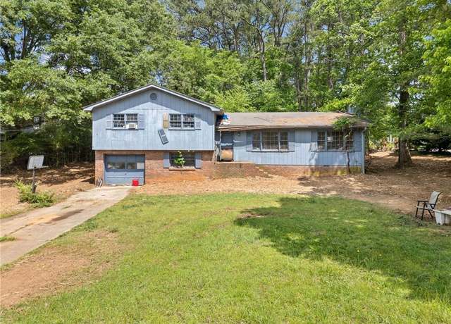Property at 302 Cardinal Dr, Woodstock, GA 30188, 3 beds, 2 baths