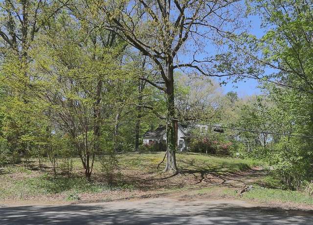Property at 204 Villa Rica Hwy, Dallas, GA 30157, 2 beds, 1 bath