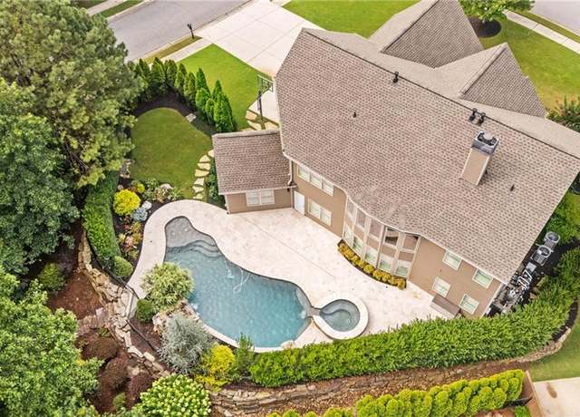 Property at 134 Lakestone Pkwy, Woodstock, GA 30188, 5 beds, 4 baths