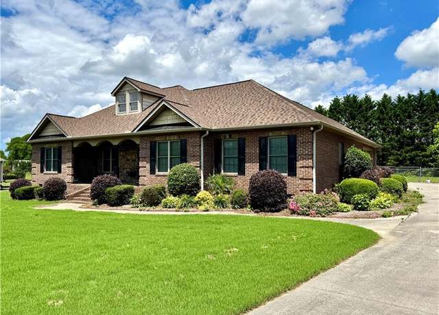 Property at 167 Techview Dr SW, Calhoun, GA 30701, 5 beds, 3.5 baths