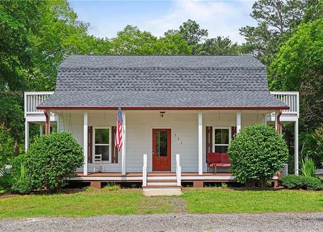 Property at 121 Gosdin Rd, Palmetto, GA 30268, 3 beds, 2 baths