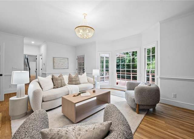 Property at 1017 Mill Creek Mnr NE, Brookhaven, GA 30319, 4 beds, 2.5 baths