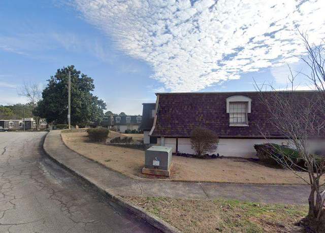 Property at 152 Rue Fontaine, Lithonia, GA 30038, 3 beds, 2 baths