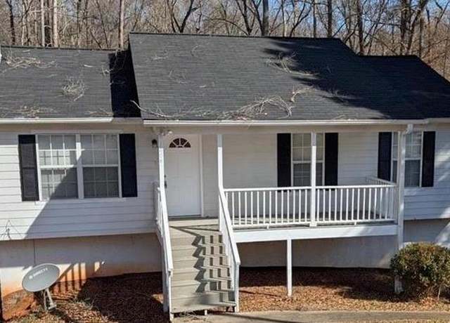 Property at 1668 Independence Dr, Douglasville, GA 30134, 3 beds, 2 baths