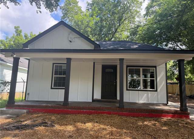 Property at 633 Langston Dr SW, Atlanta, GA 30315, 3 beds, 2 baths