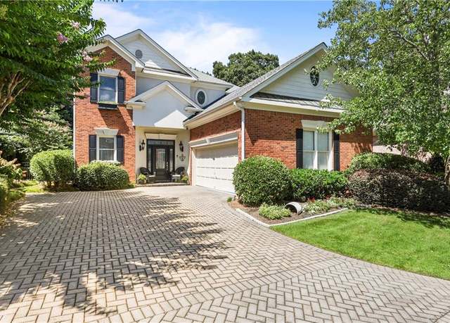 Property at 1048 Arbor Trce NE, Atlanta, GA 30319, 4 beds, 2.5 baths