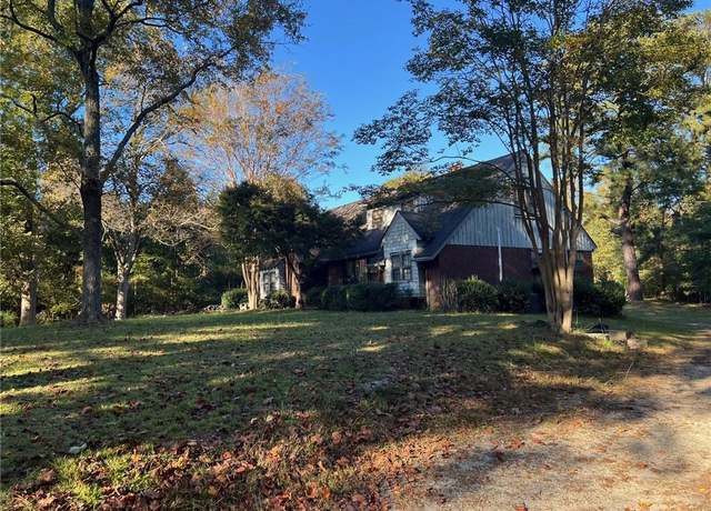 Property at 511 Punkintown Rd, Villa Rica, GA 30180, 4 beds, 2 baths