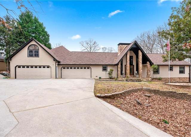 Property at 3355 Old Peachtree Rd, Dacula, GA 30019, 5 beds, 6.5 baths