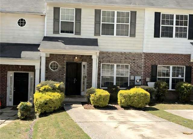 Property at 290 Brookview Dr, Riverdale, GA 30274, 3 beds, 2.5 baths
