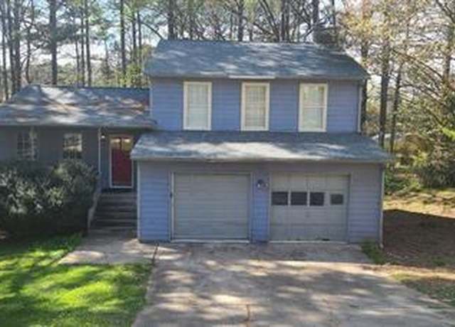 Property at 783 Fox Valley Dr, Stone Mountain, GA 30088, 3 beds, 2.5 baths