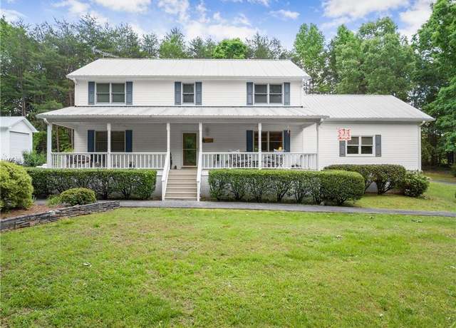Property at 28 Colley Ln, Cleveland, GA 30528, 3 beds, 2.5 baths
