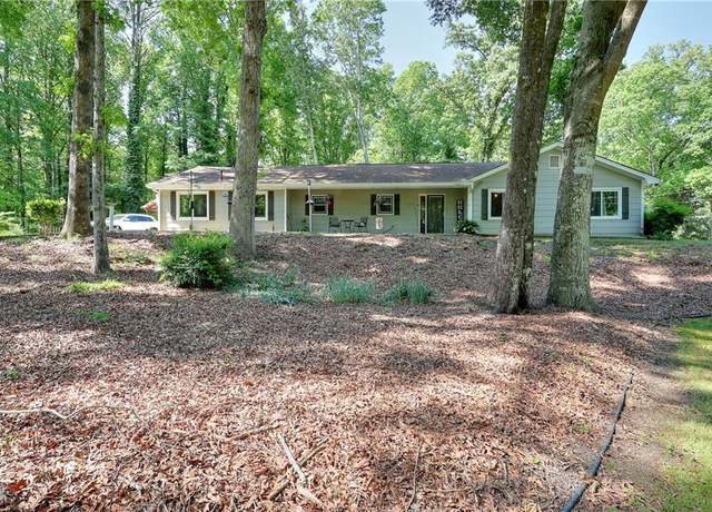 Property at 1379 Branchwood Dr, Snellville, GA 30078, 4 beds, 3 baths