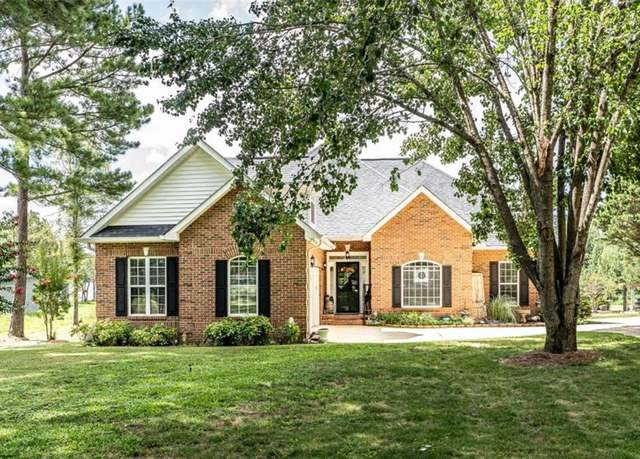 Property at 1590 County Road 136, Cedar Bluff, AL 35959, 4 beds, 3 baths