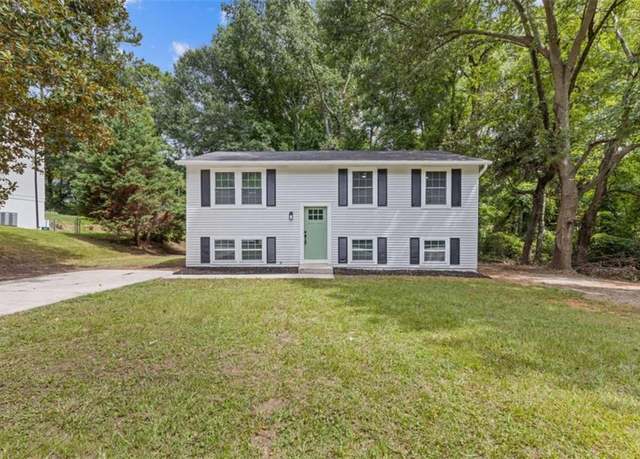 Property at 3352 Creekwood Dr, Rex, GA 30273, 5 beds, 2 baths