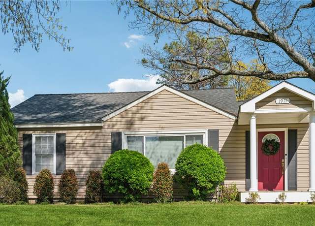 Property at 1911 Woodland Hills Ave NW, Atlanta, GA 30318, 2 beds, 1 bath