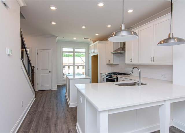 Property at 105 Iveybrooke Ln #57, Alpharetta, GA 30009, 2 beds, 2.5 baths