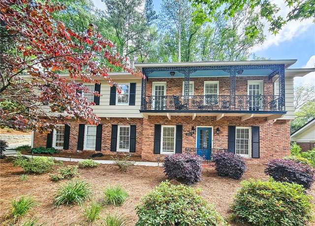Property at 2151 Desmond Dr, Decatur, GA 30033, 4 beds, 2.5 baths