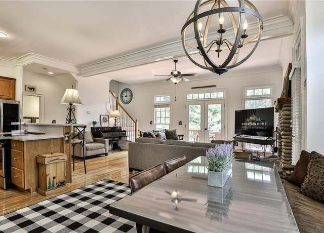 Property at 65 Laurel Ridge Trl, Jasper, GA 30143, 3 beds, 2.5 baths
