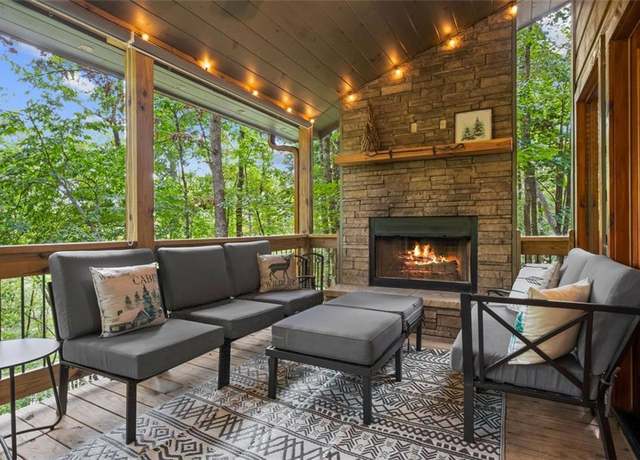 Property at 263 Windy Valley Ln, Blue Ridge, GA 30513, 3 beds, 3.5 baths