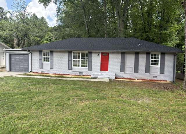 Property at 8236 Tudor Dr, Jonesboro, GA 30238, 3 beds, 2 baths